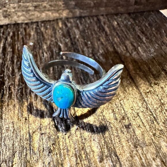 Eagle Emblem Turquoise Sterling Silver Ring – Handcrafted Native American Jewel - Picture 5 of 11